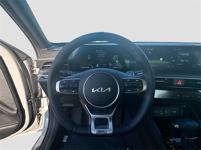 2026 Kia K5 GT-Line photo 11