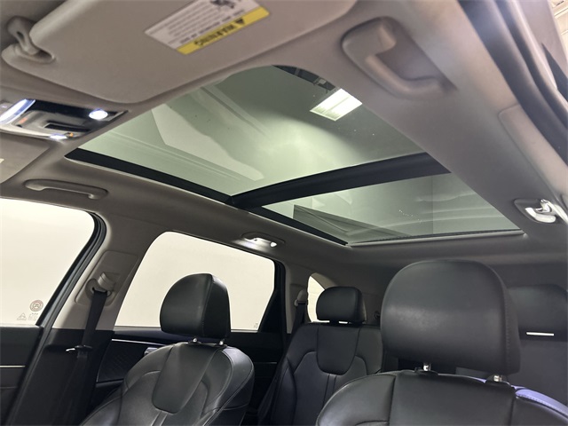 2022 Kia Sorento SX photo 14
