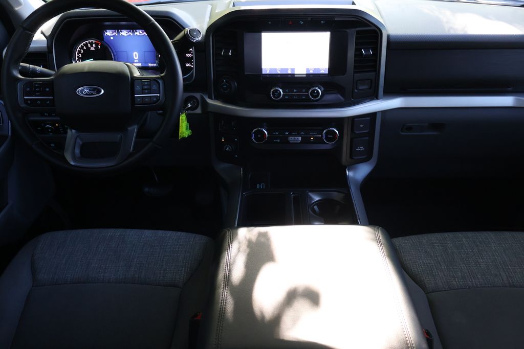 2023 Ford F-150 XLT photo 14