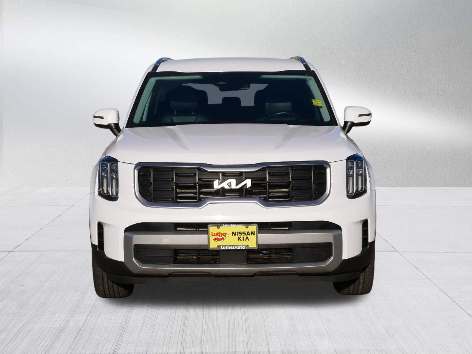 2023 Kia Telluride S photo 2