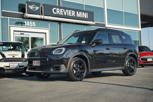 2026 MINI Countryman S's photo