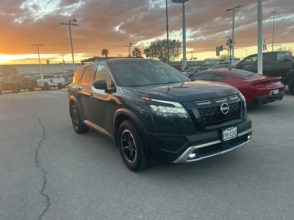 2025 Nissan Pathfinder Rock Creek photo 3