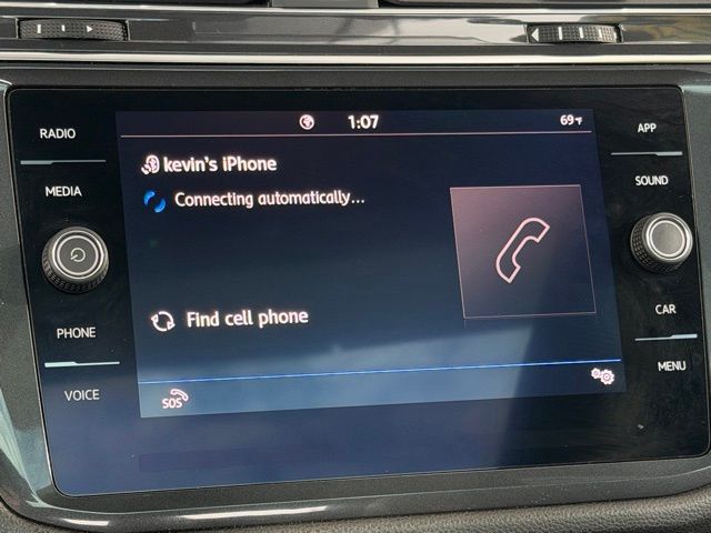 2020 Volkswagen Tiguan SE R-Line Black photo 5