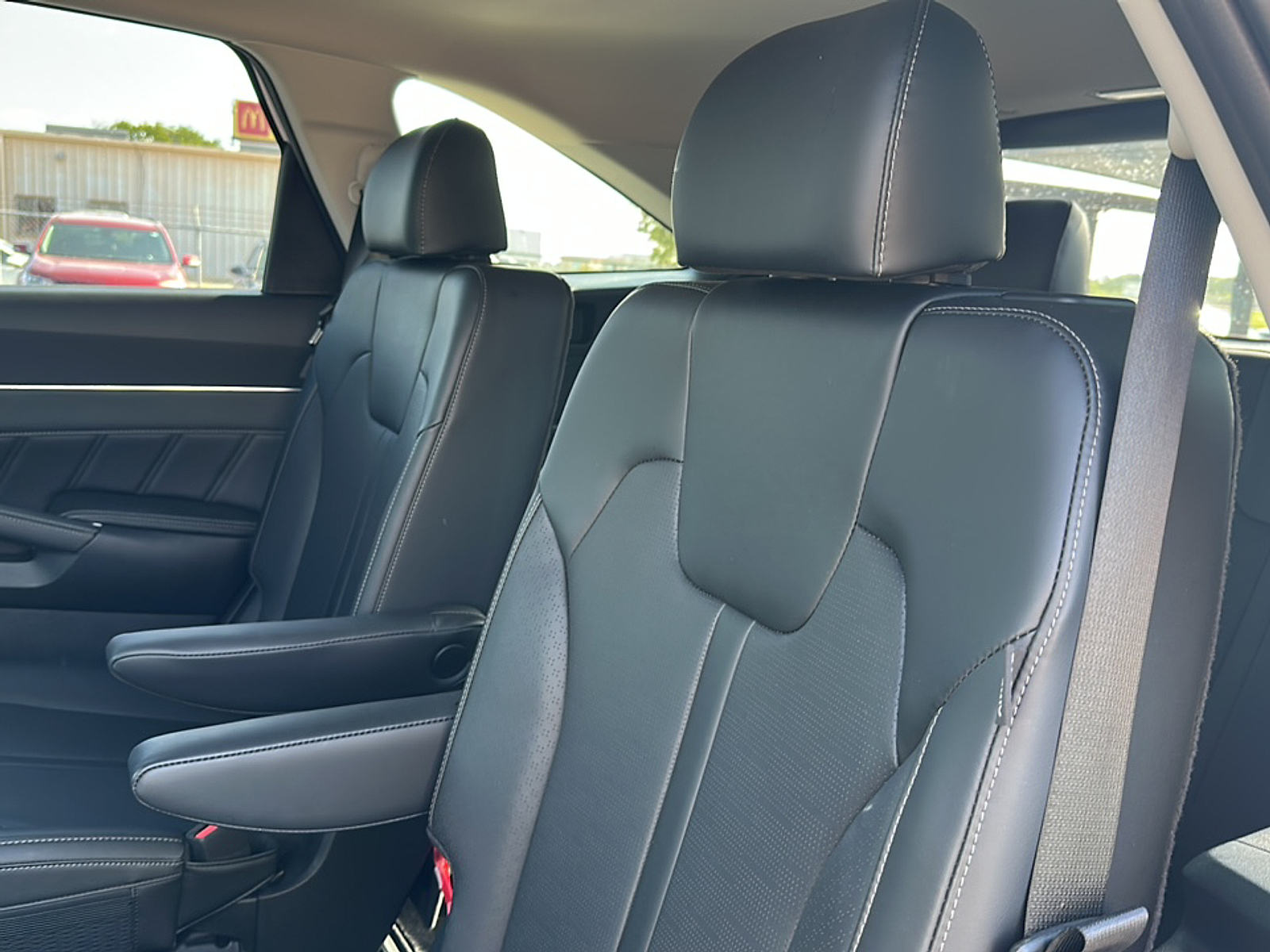 2025 Kia Sorento SX photo 9