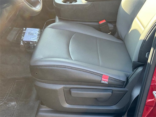 2026 Ram 5500 Tradesman photo 13