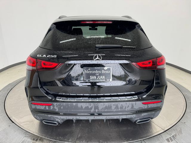 2022 Mercedes Benz GLA 250 photo 4