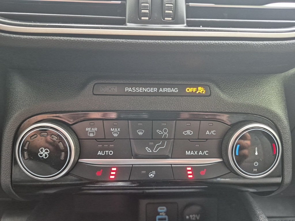 2022 Ford Escape SE photo 18