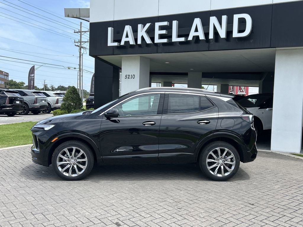 2026 Buick Encore GX Avenir photo 2