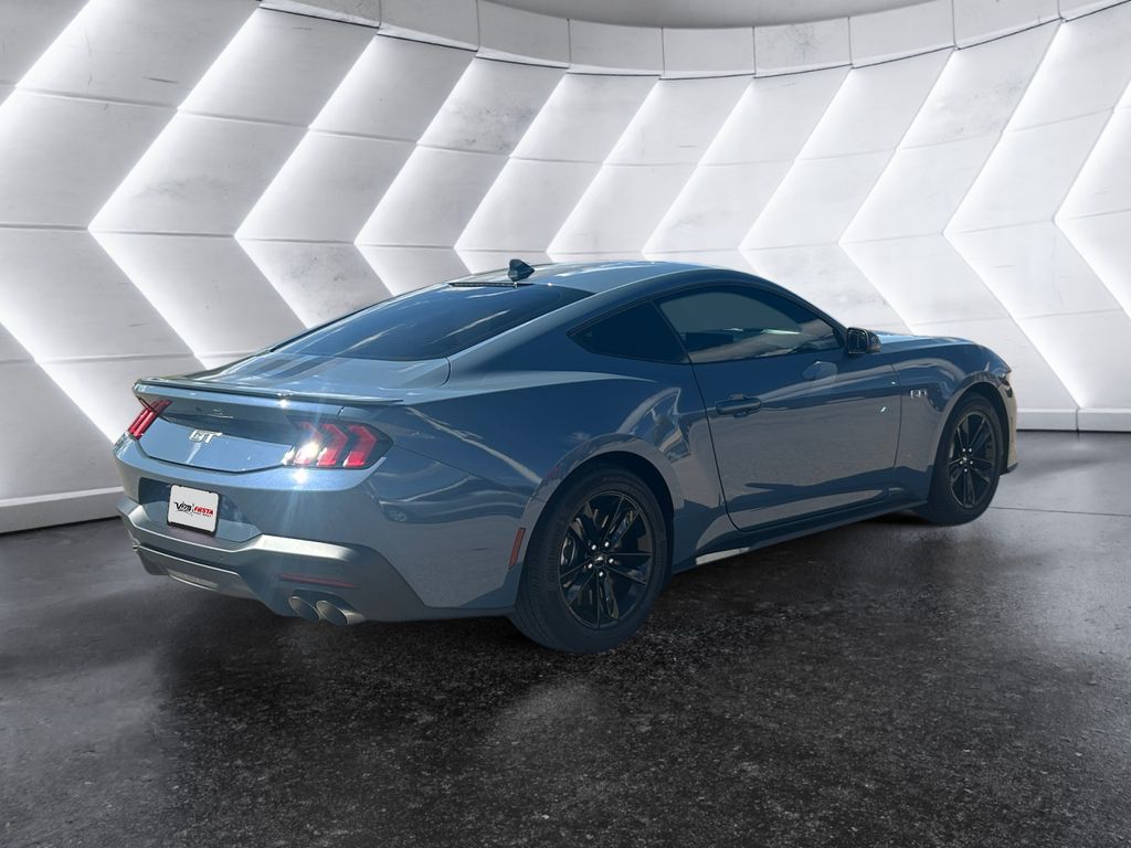 2025 Ford Mustang GT photo 4