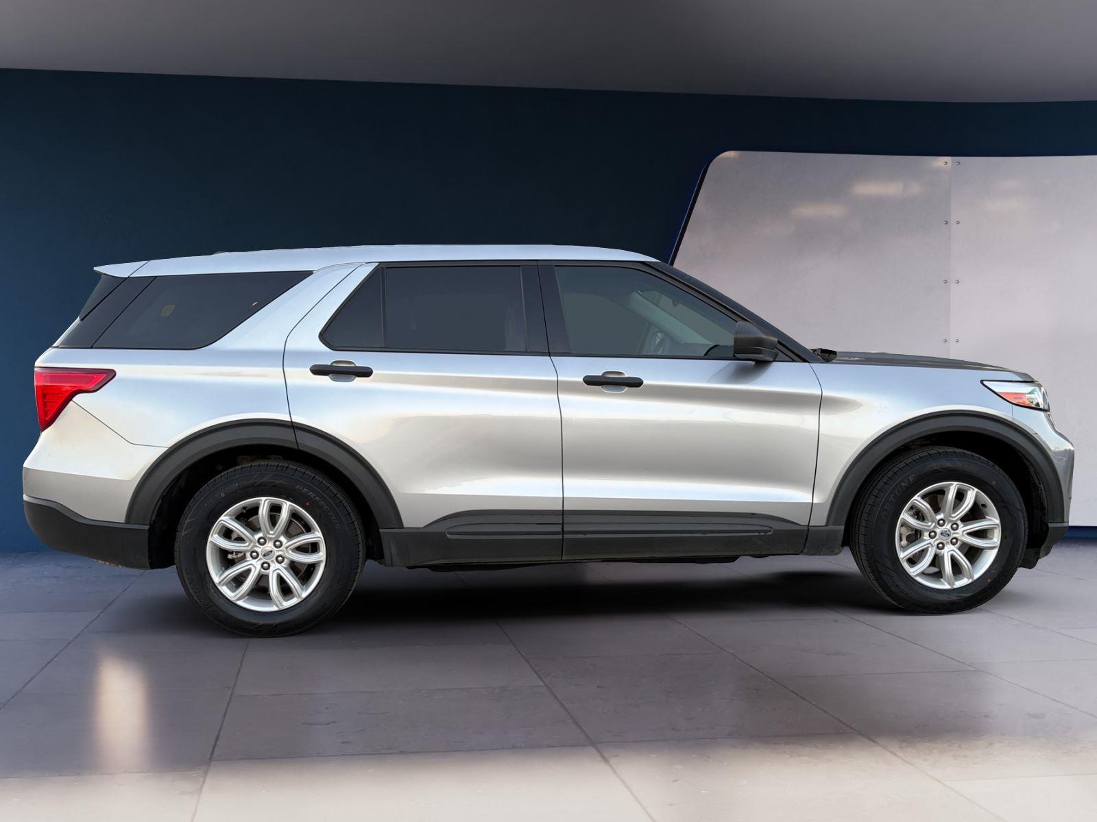 2021 Ford Explorer Base photo 4