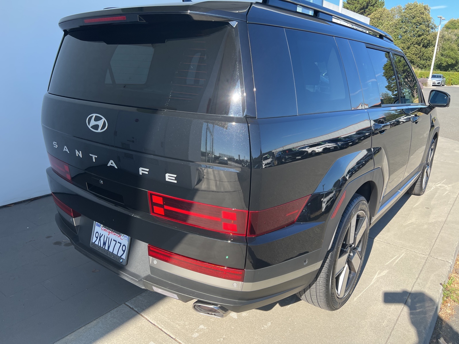 2024 Hyundai Santa Fe Limited photo 3