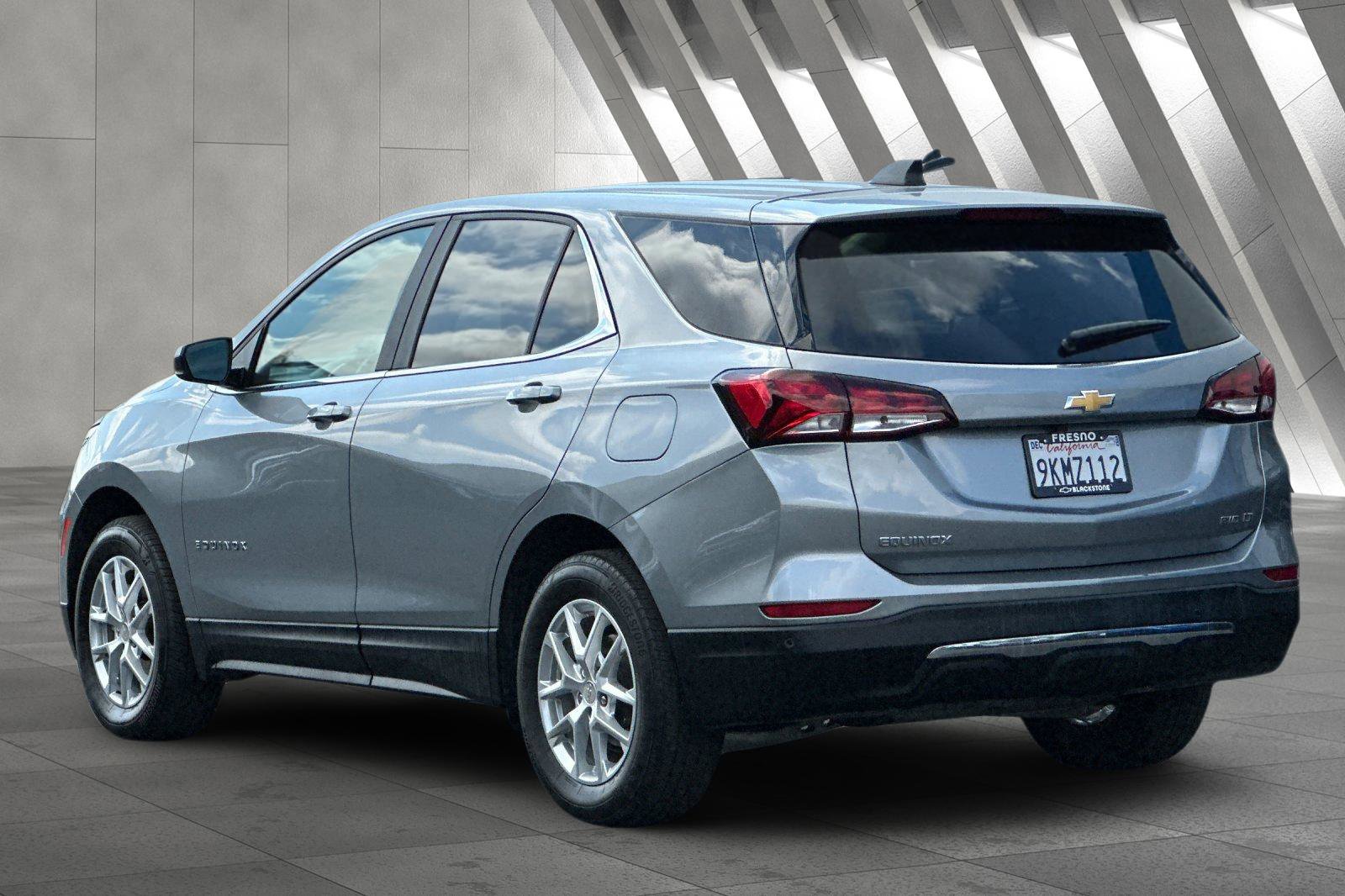 2024 Chevrolet Equinox LT photo 4