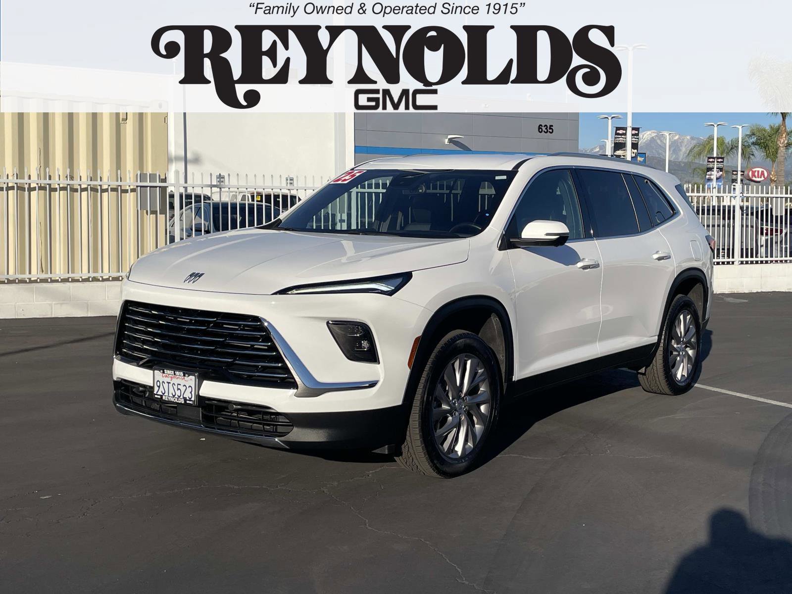 2025 Buick Enclave Preferred's photo