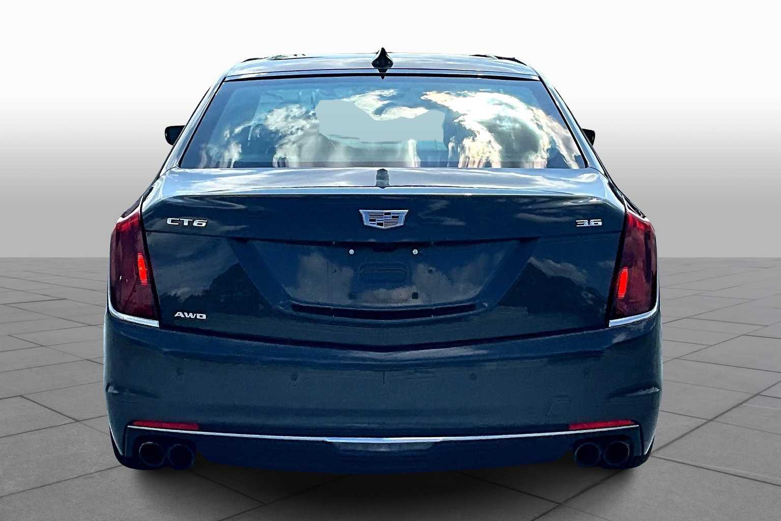 2017 Cadillac CT6 Luxury photo 4