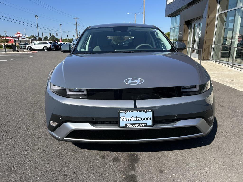 2025 Hyundai Ioniq 5 SE photo 3