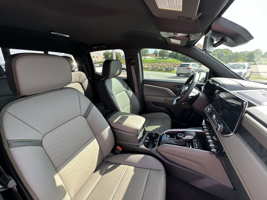 2025 Chevrolet Colorado ZR2 photo 12