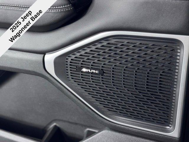 2025 Toyota RAV4 LE photo 29