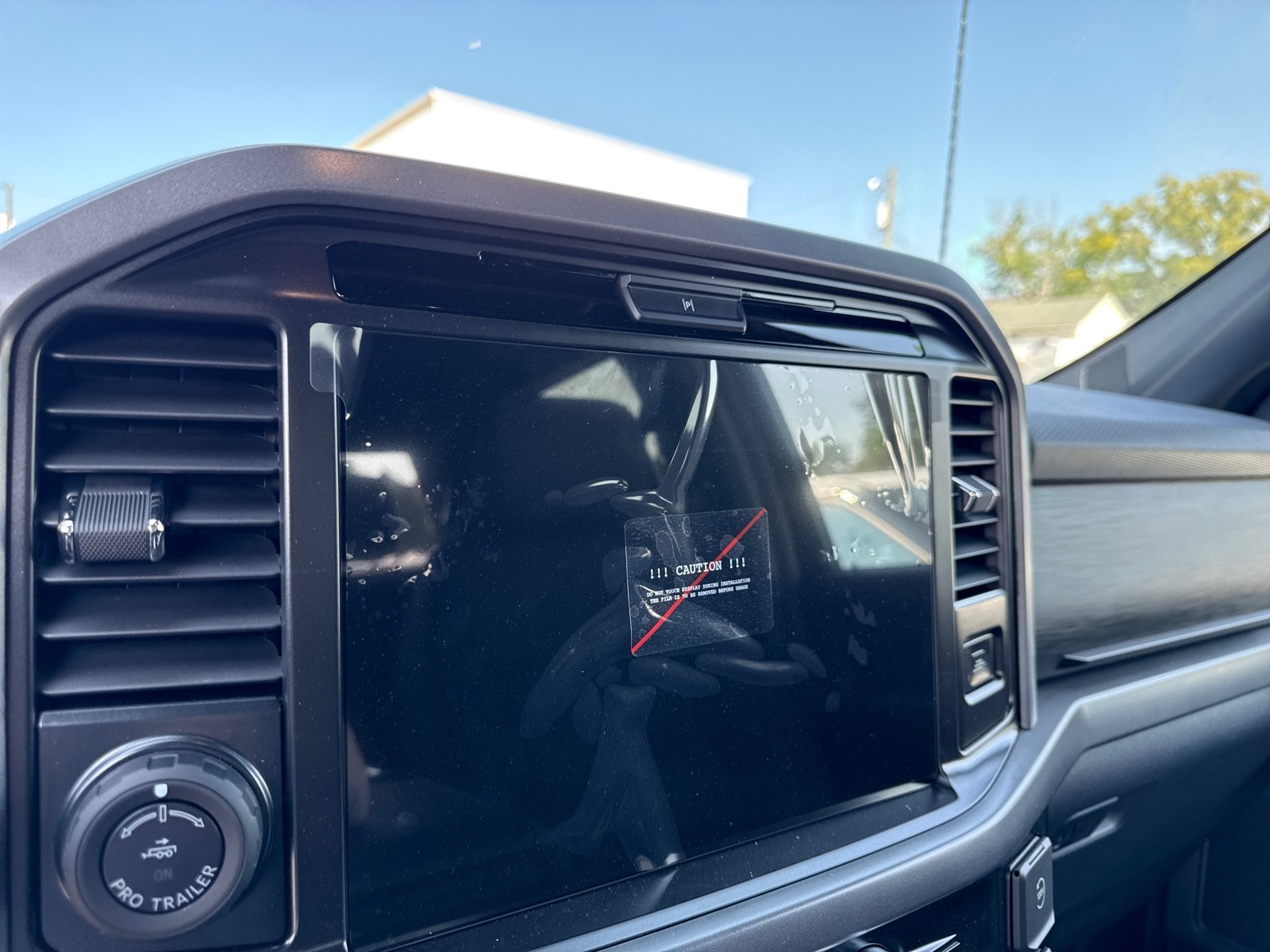 2025 Ford F-150 XLT photo 13