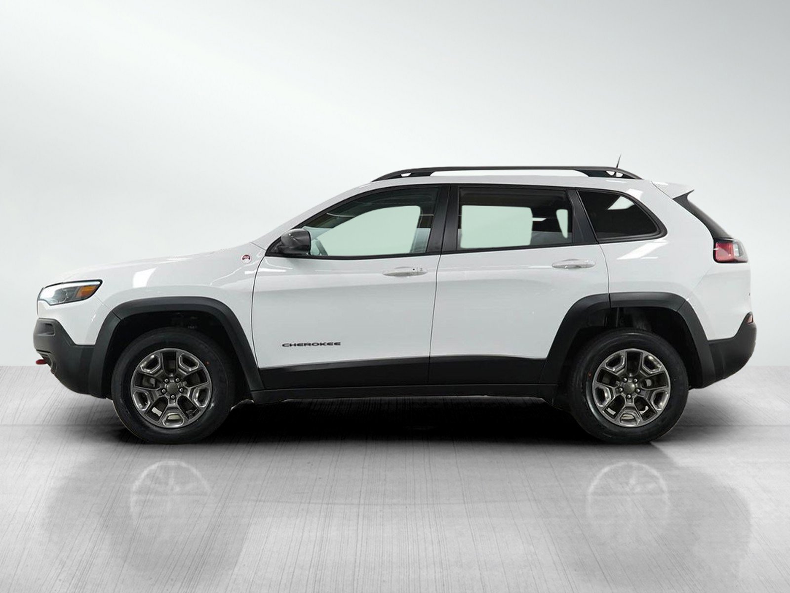 Used 2019 Jeep Cherokee Trailhawk with VIN 1C4PJMBX7KD402008 for sale in Hopkins, Minnesota
