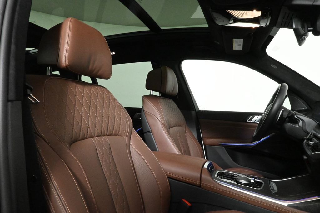2025 Bmw X7 M60i photo 31