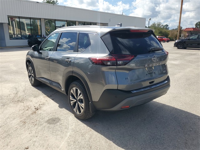 2022 Nissan Rogue SV photo 4