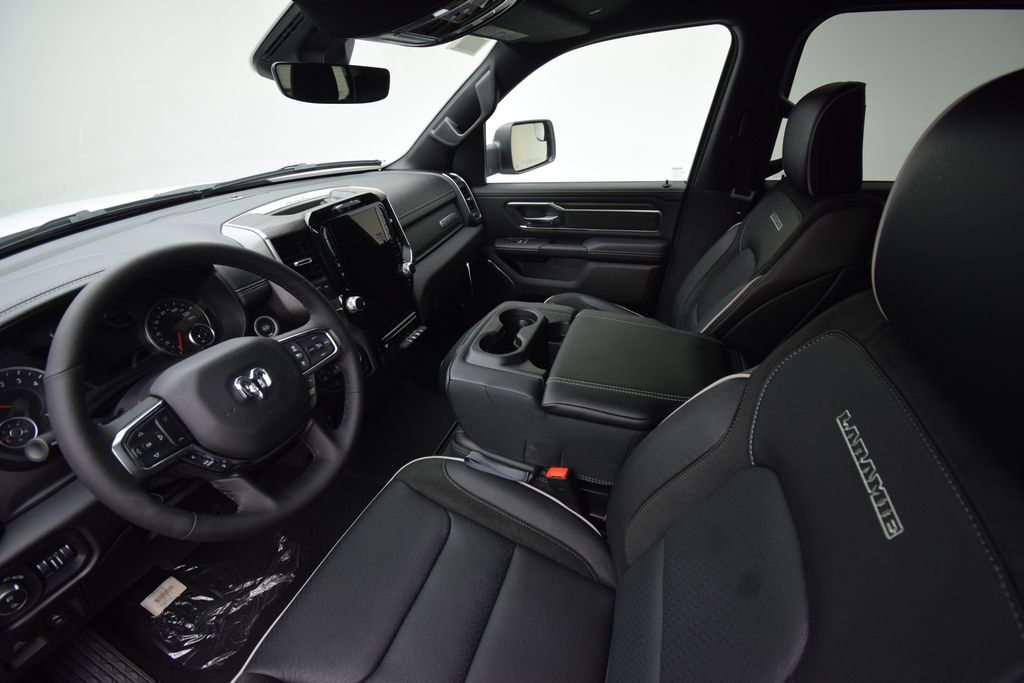2025 Ram 1500 Laramie photo 24