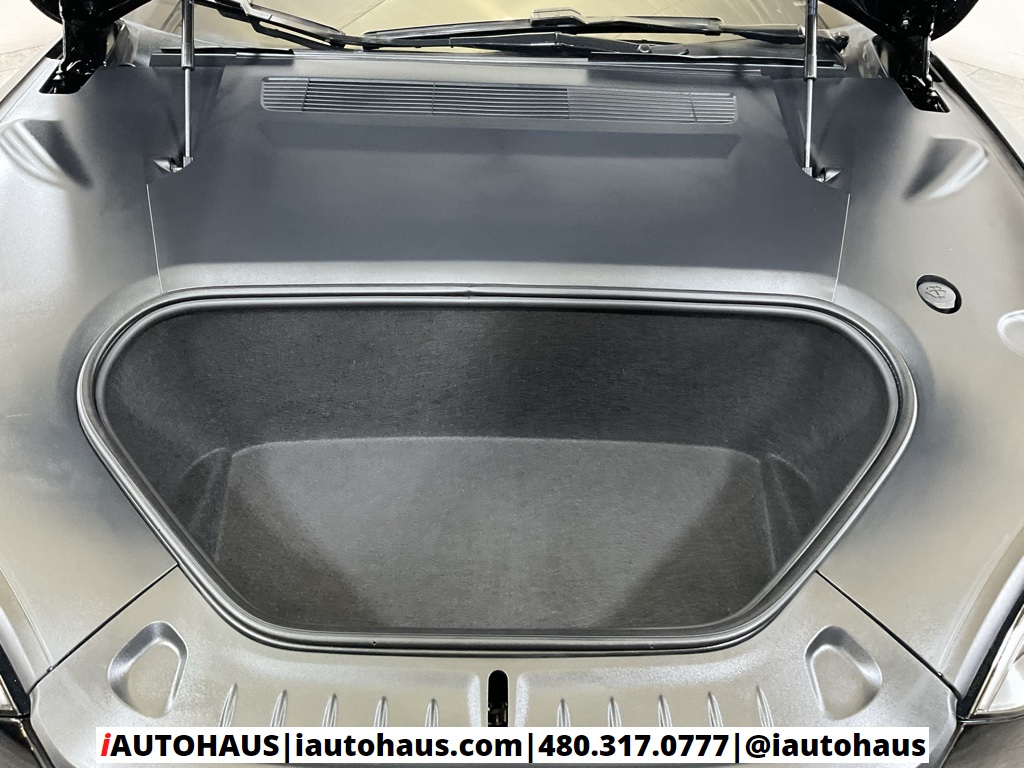 2023 Tesla Model S Plaid photo 9