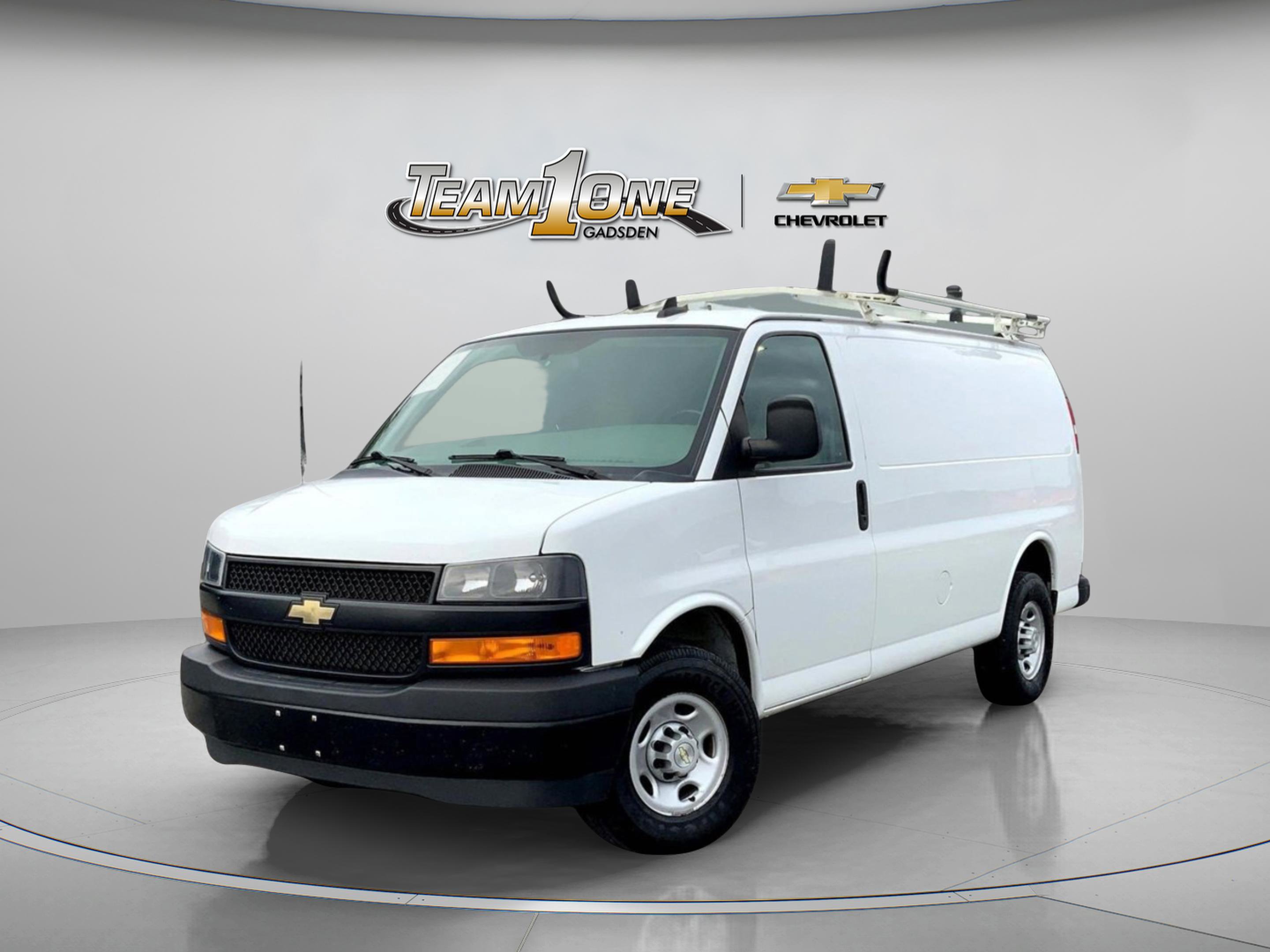 2022 Chevrolet Express Cargo 2500 photo 3
