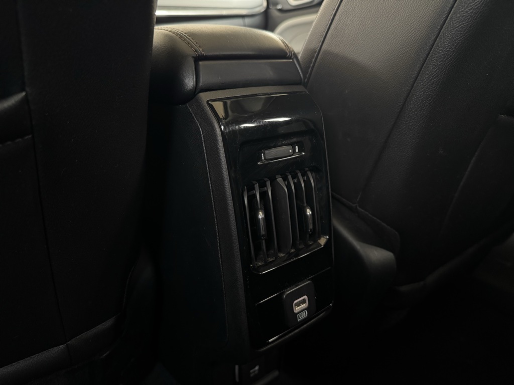 2022 Jeep Compass Limited photo 15