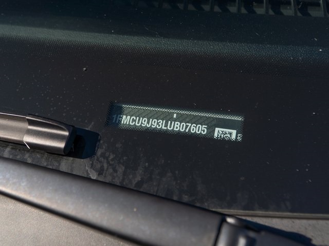 2020 Ford Escape Titanium photo 29