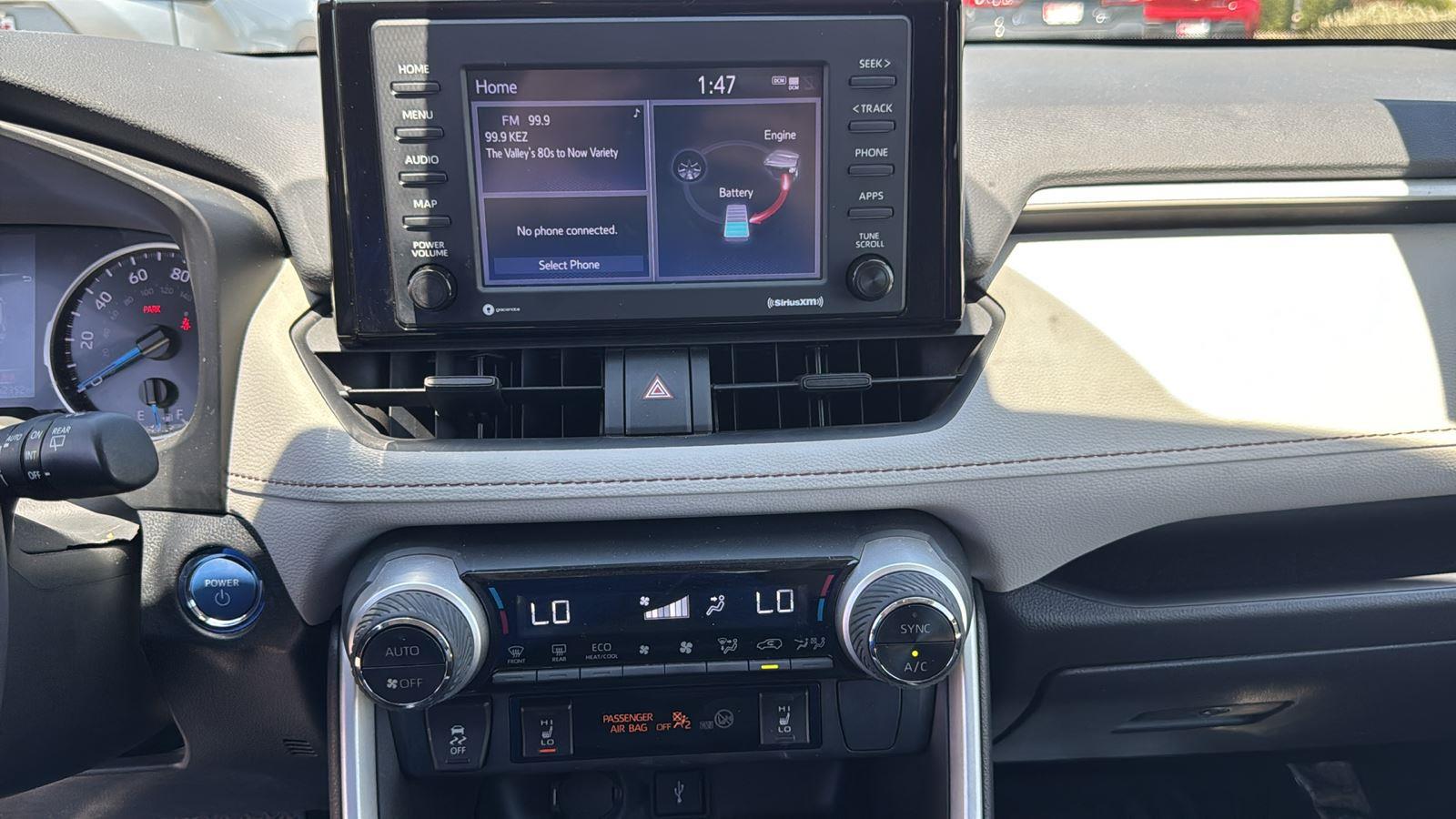 2022 Toyota RAV4 Hybrid XLE photo 16