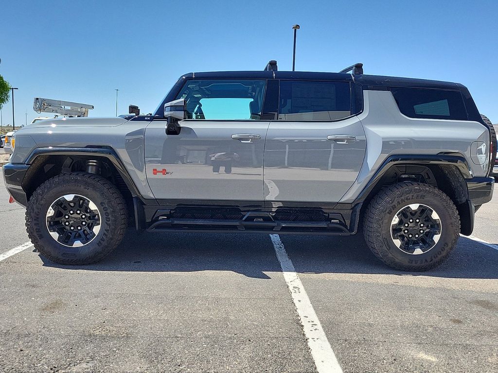 2024 Gmc Hummer EV photo 2