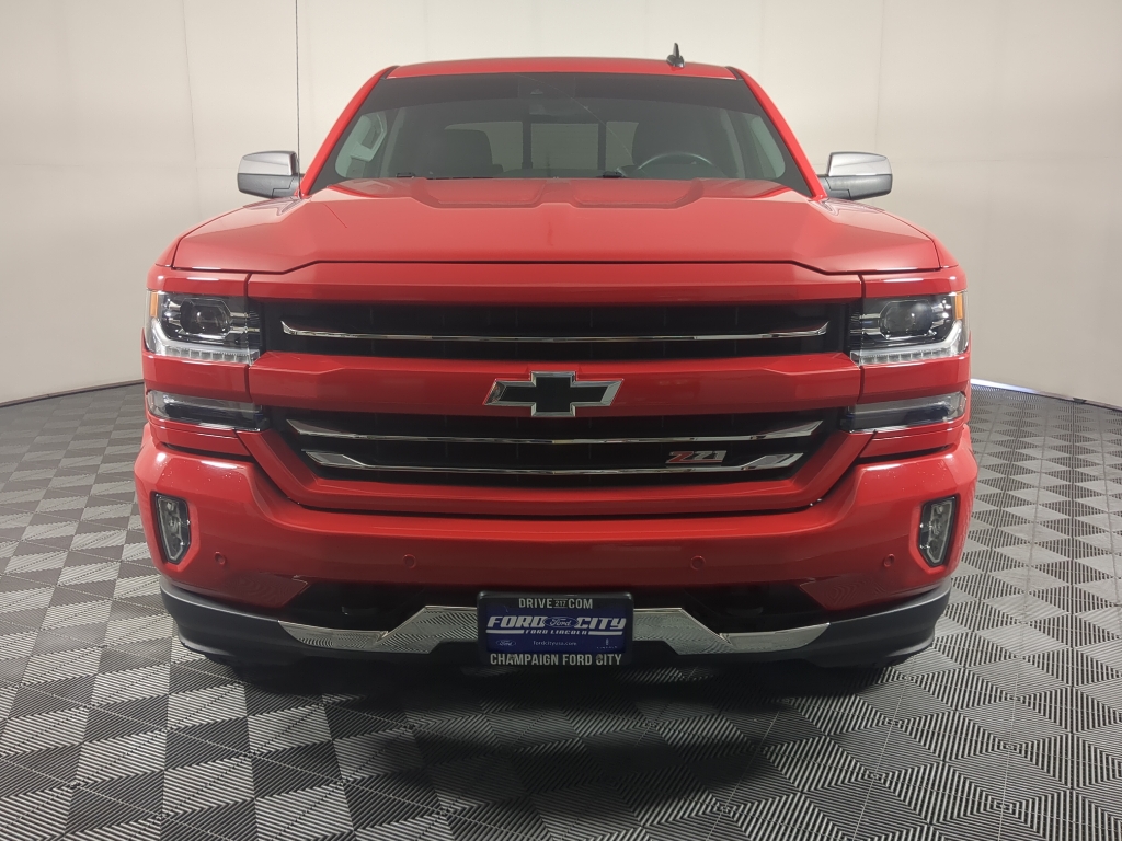 2017 Chevrolet Silverado 1500 LTZ photo 2