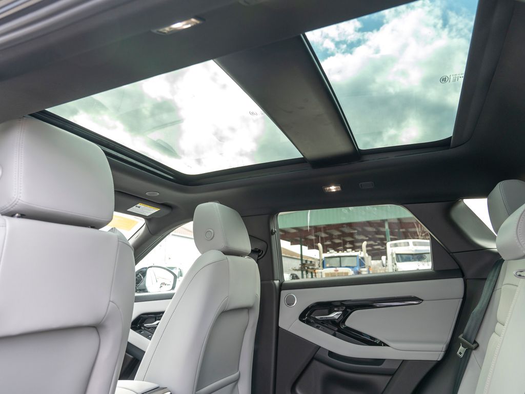 2026 Land Rover Range Rover Evoque S photo 21