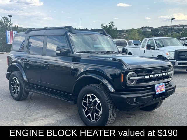 2024 Ford Bronco Outer Banks photo 7