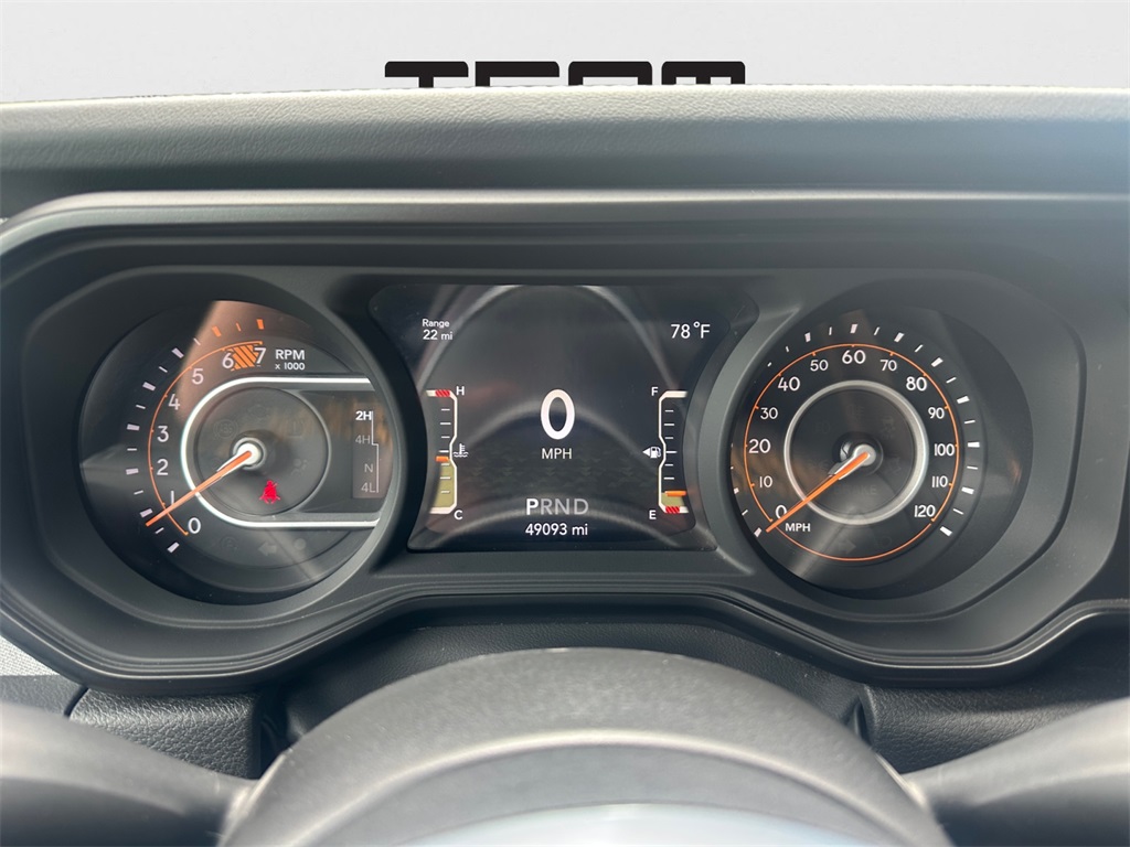 2024 Jeep Wrangler Sahara photo 17
