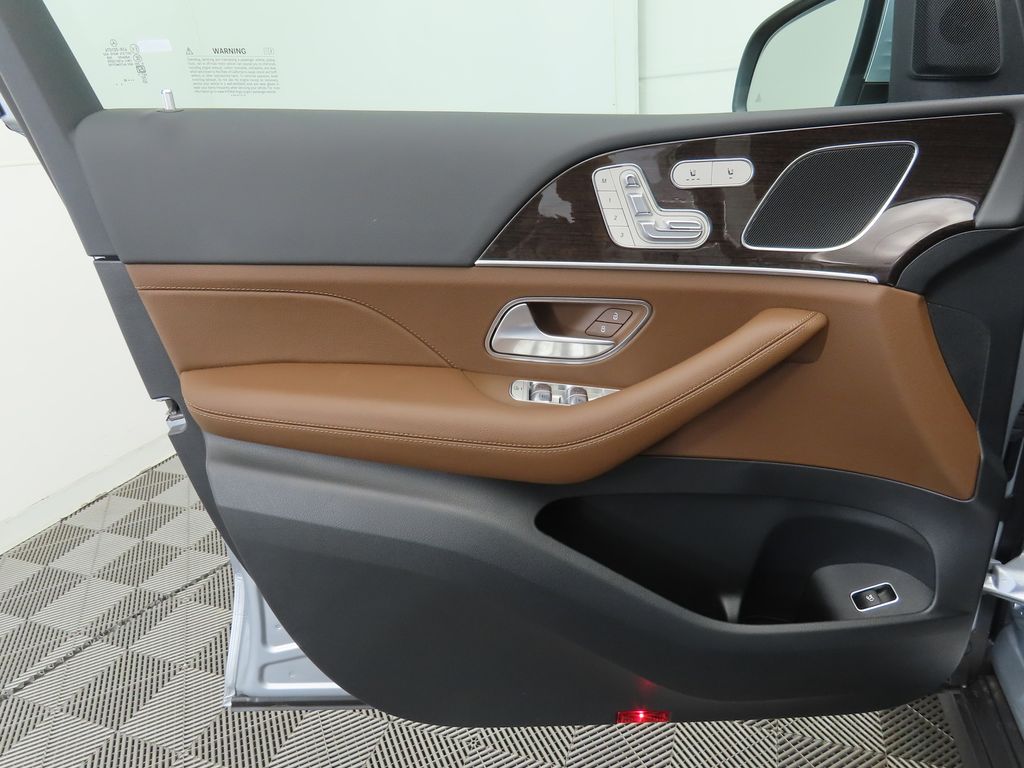 2025 Mercedes Benz GLE 450 4MATIC photo 24