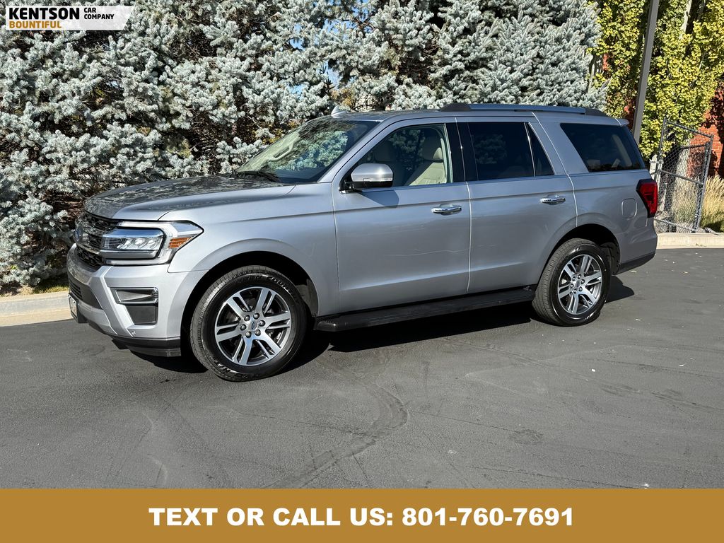 2024 Ford Expedition Limited's photo
