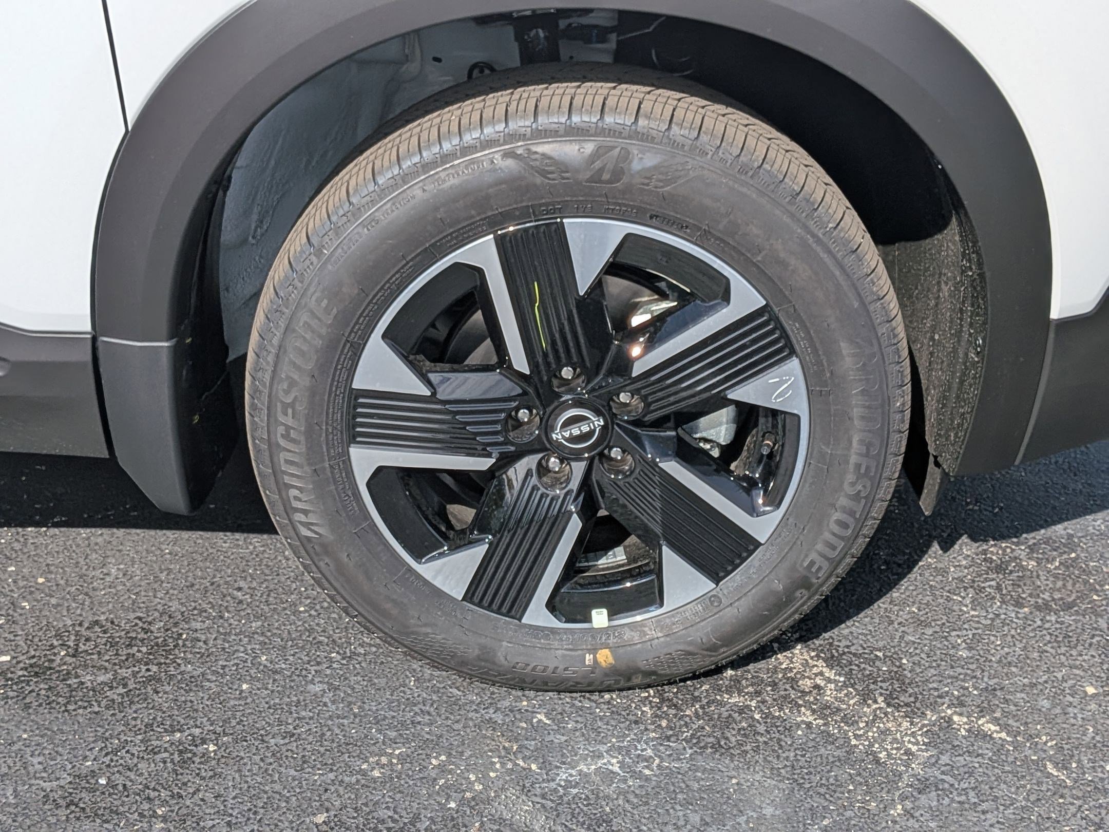 2026 Nissan Kicks SV photo 20