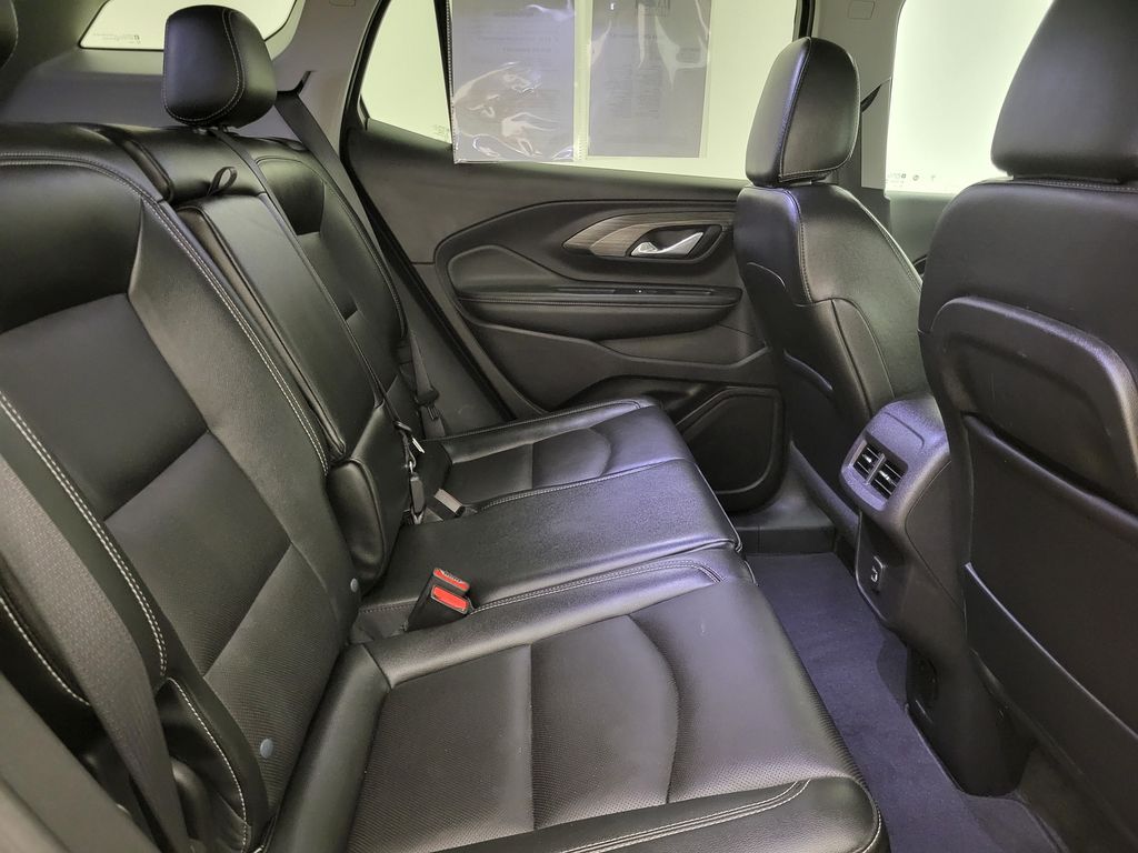 2024 Gmc Terrain SLT photo 31