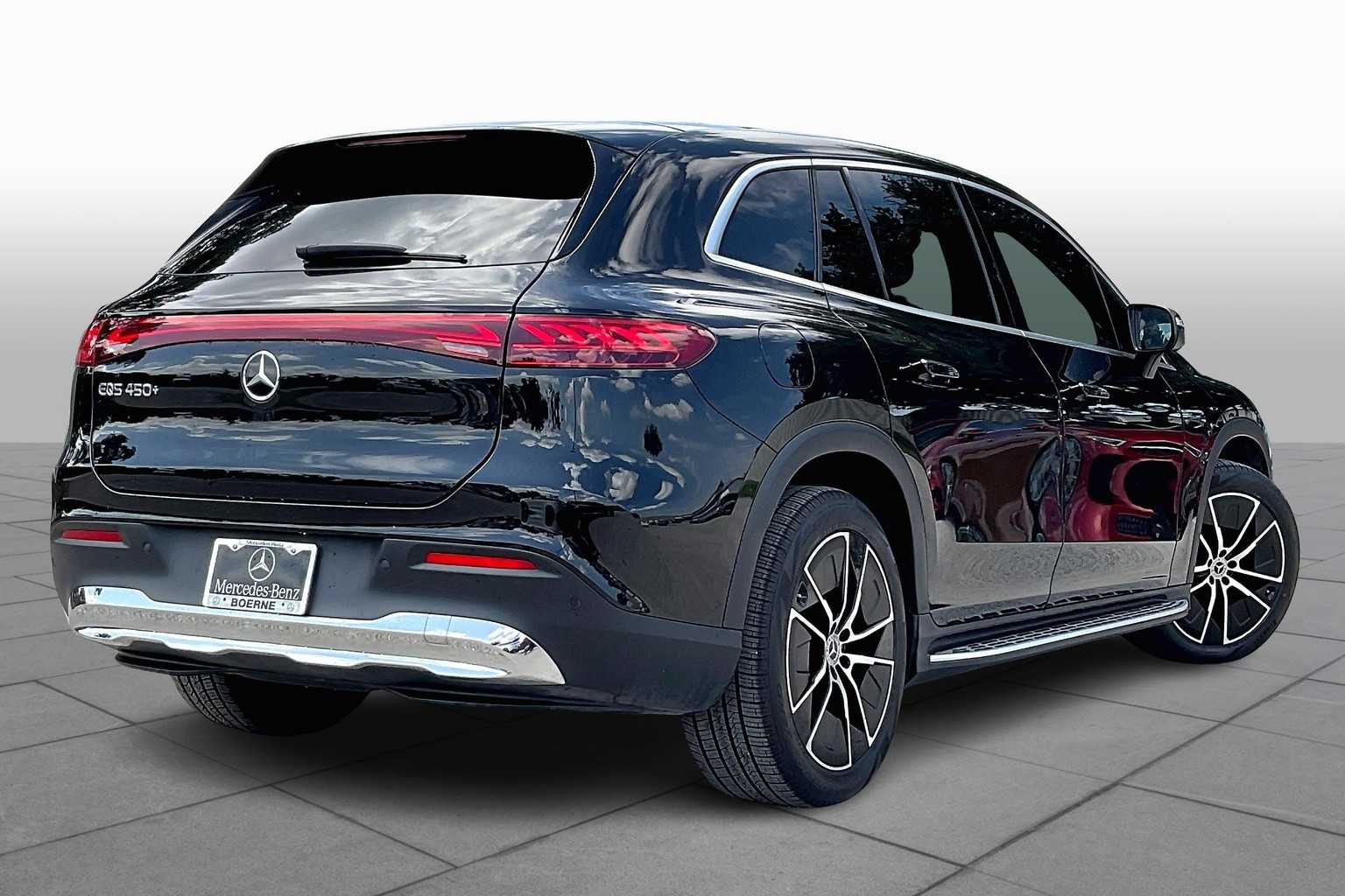 2023 Mercedes Benz EQS SUV 450 photo 11