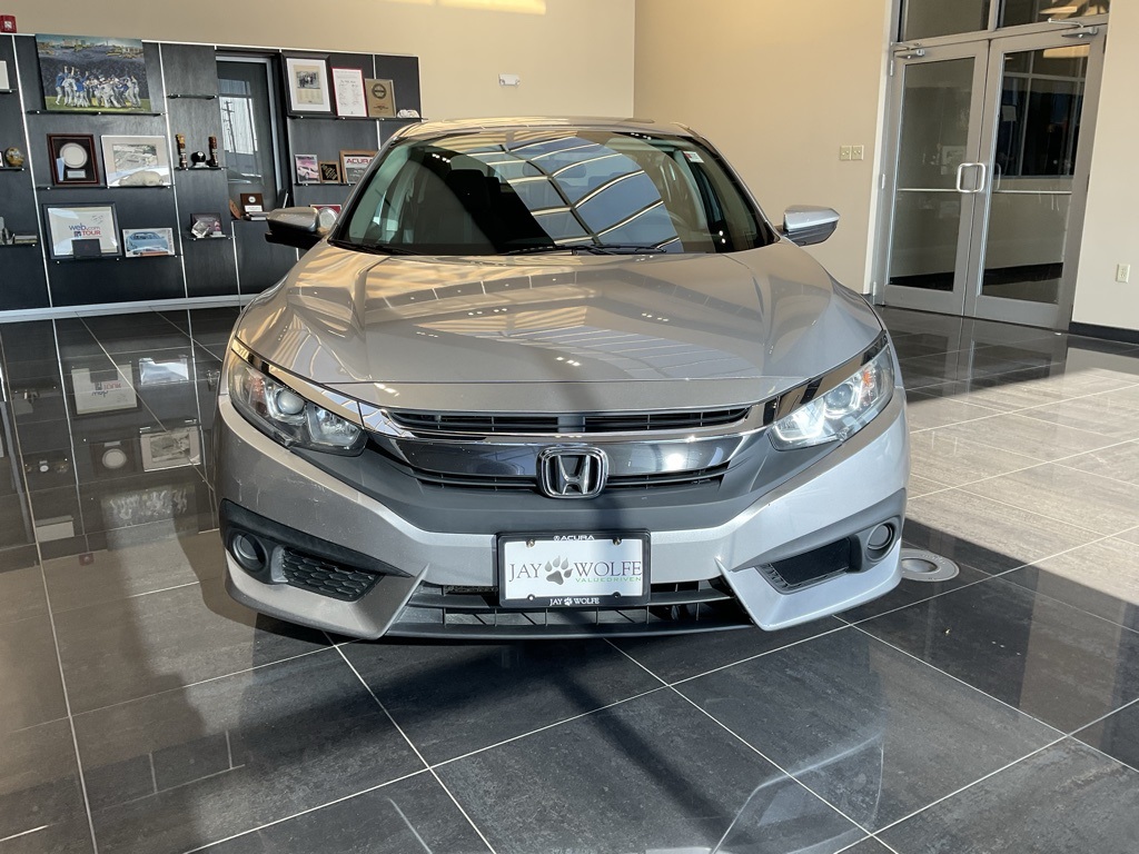 Used 2017 Honda Civic EX with VIN 19XFC2F86HE032433 for sale in Kansas City