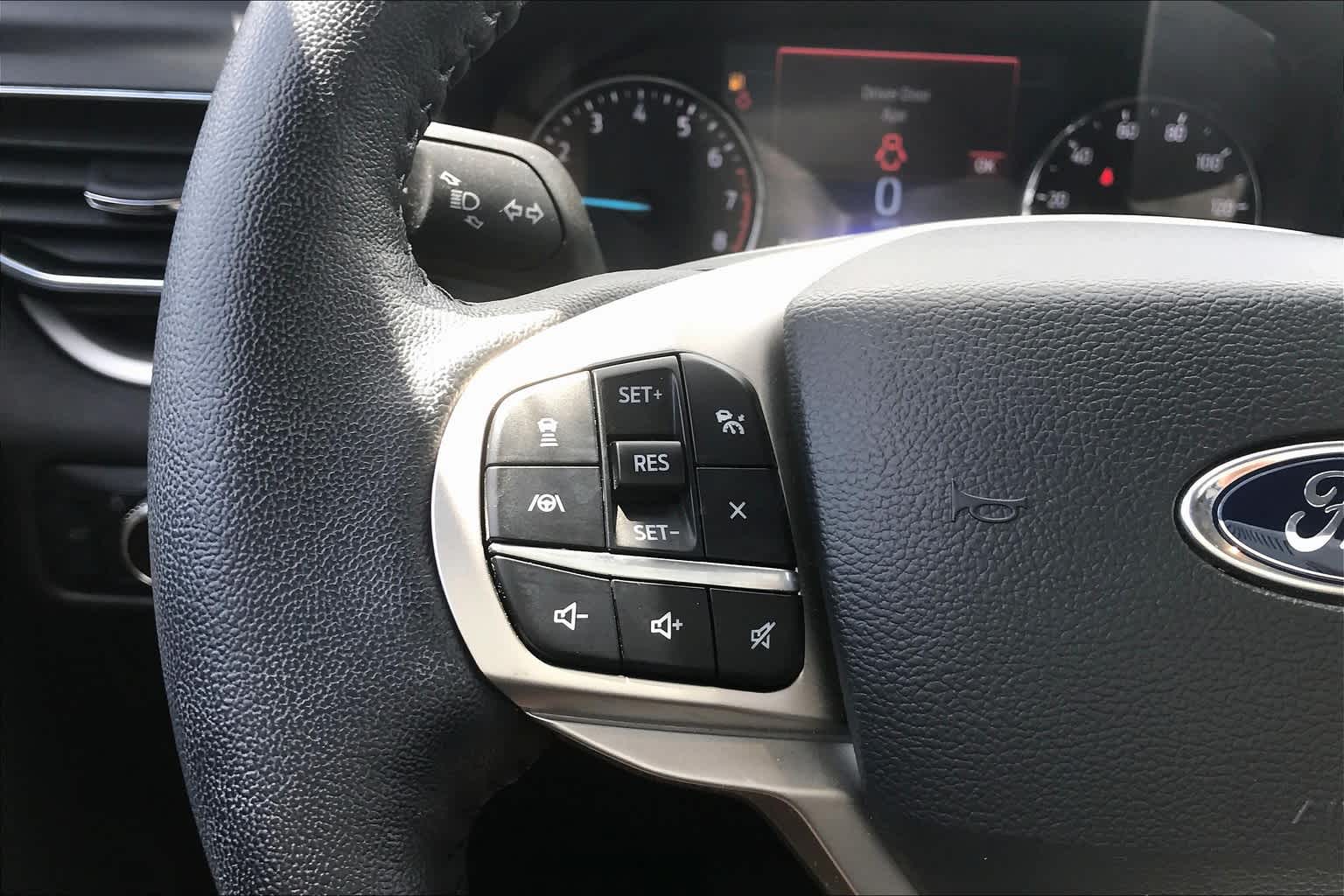 2022 Ford Explorer XLT photo 18