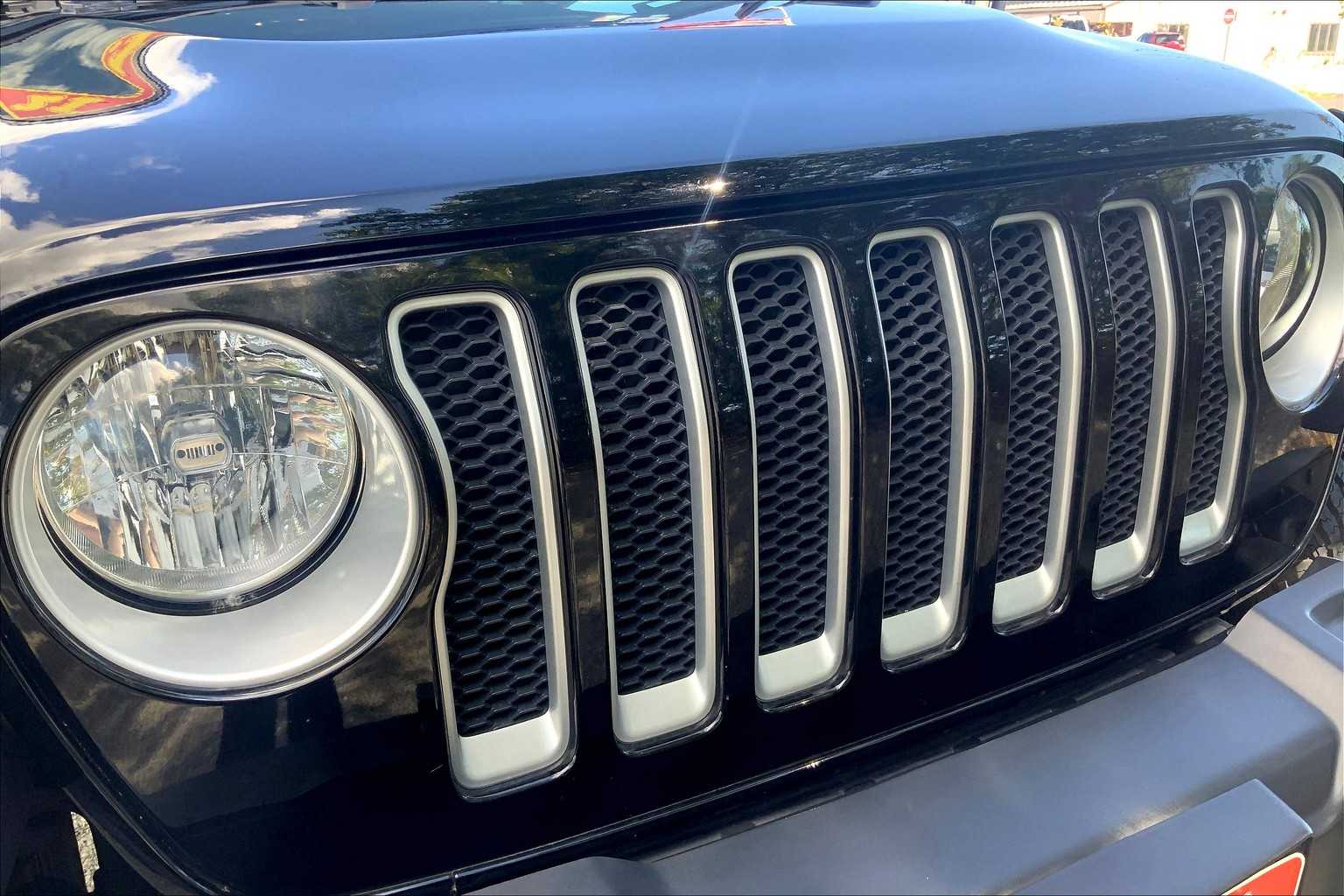 2021 Jeep Wrangler Unlimited Sahara photo 23