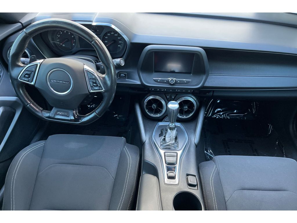 2017 Chevrolet Camaro 1LT photo 15