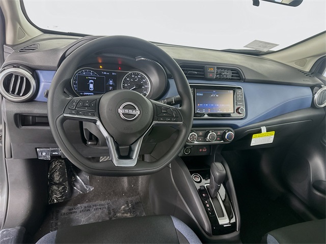 2025 Nissan Versa SV photo 13