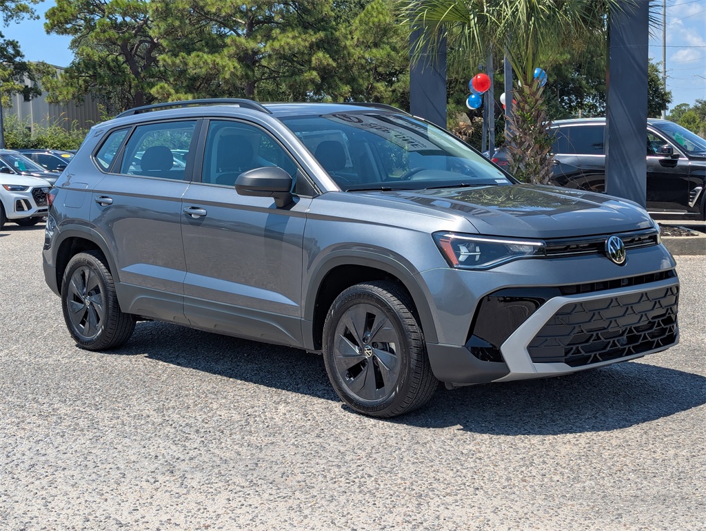 2025 Volkswagen Taos S photo 4