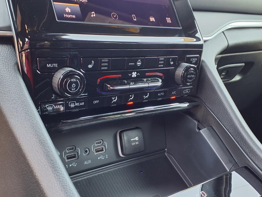 2025 Jeep Grand Cherokee Altitude X photo 10
