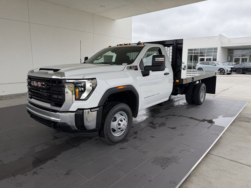 2026 GMC Sierra 3500 Chassis Cab Pro's photo
