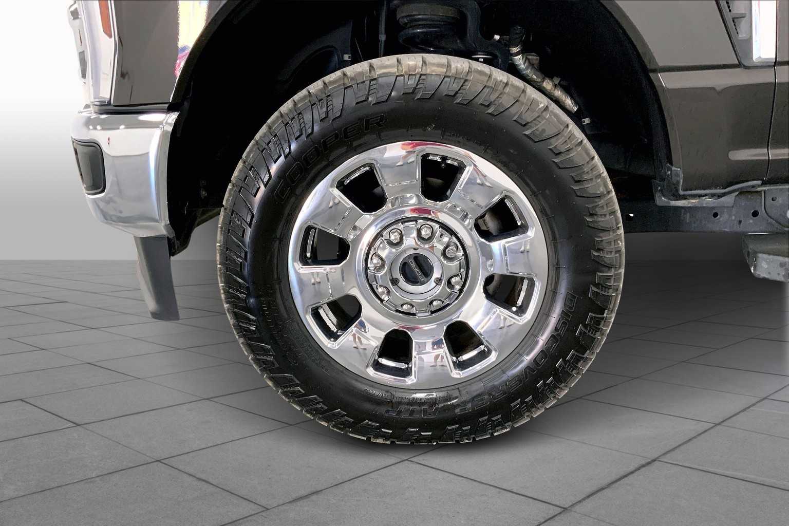2024 Ford F-350 Lariat photo 10